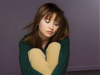Celebrities: emily browning