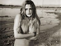 Celebrities: estella warren