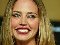 Celebrities: estella warren