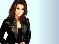 Celebrities: gina gershon