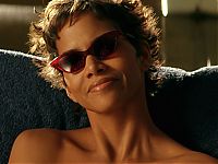 Celebrities: halle berry