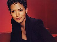 Celebrities: halle berry