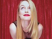 Celebrities: heather graham