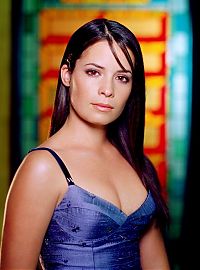 Celebrities: holly marie combs