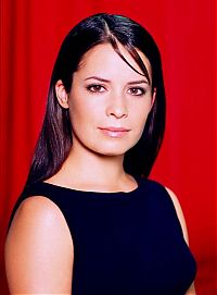 Celebrities: holly marie combs