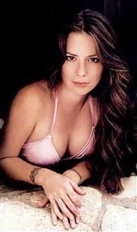TopRq.com search results: holly marie combs