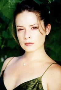 Celebrities: holly marie combs