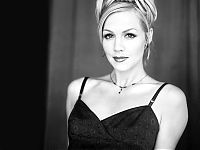 Celebrities: jennie garth