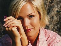 Celebrities: jennie garth