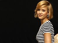 Celebrities: Jessica Alba