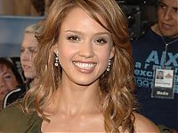 Celebrities: Jessica Alba