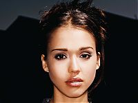 Celebrities: Jessica Alba