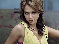 Celebrities: Jessica Alba