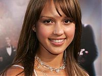 Celebrities: Jessica Alba