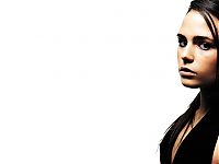 Celebrities: jordana brewster