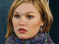 Celebrities: julia stiles