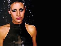 TopRq.com search results: kirsty gallacher