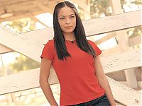 Celebrities: kristin kreuk