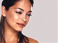 Celebrities: kristin kreuk