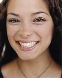 Celebrities: kristin kreuk