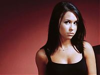 Celebrities: lacey chabert