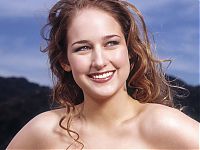 Celebrities: leelee sobieski