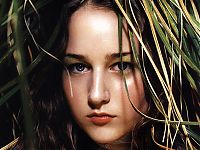 Celebrities: leelee sobieski