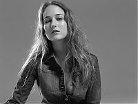 Celebrities: leelee sobieski