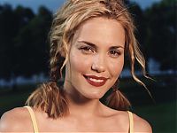 Celebrities: leslie bibb