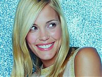 Celebrities: leslie bibb