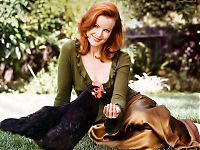 Celebrities: marcia cross