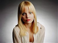 TopRq.com search results: mena suvari