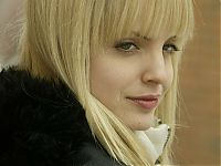 Celebrities: mena suvari