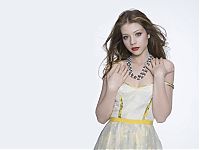 Celebrities: Michelle Christine Trachtenberg