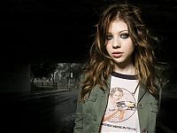 Celebrities: Michelle Christine Trachtenberg