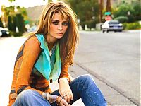 Celebrities: mischa barton