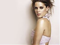 Celebrities: neve campbell