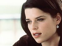 Celebrities: neve campbell