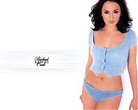 Celebrities: rachael leigh cook