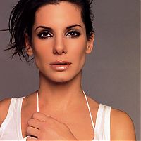 Celebrities: sandra bullock