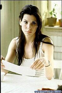 Celebrities: sandra bullock