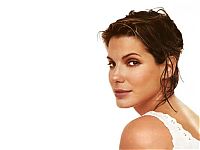 Celebrities: sandra bullock