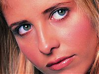 Celebrities: sarah michelle gellar