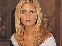 Celebrities: sarah michelle gellar