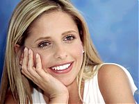 Celebrities: sarah michelle gellar