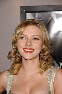 Celebrities: Scarlett Johansson