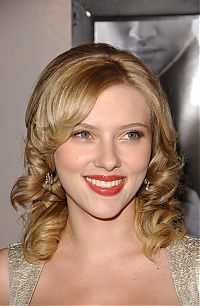 Celebrities: Scarlett Johansson