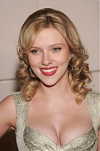 Celebrities: Scarlett Johansson