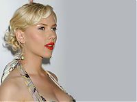 Celebrities: Scarlett Johansson