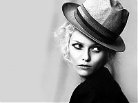 TopRq.com search results: vanessa paradis